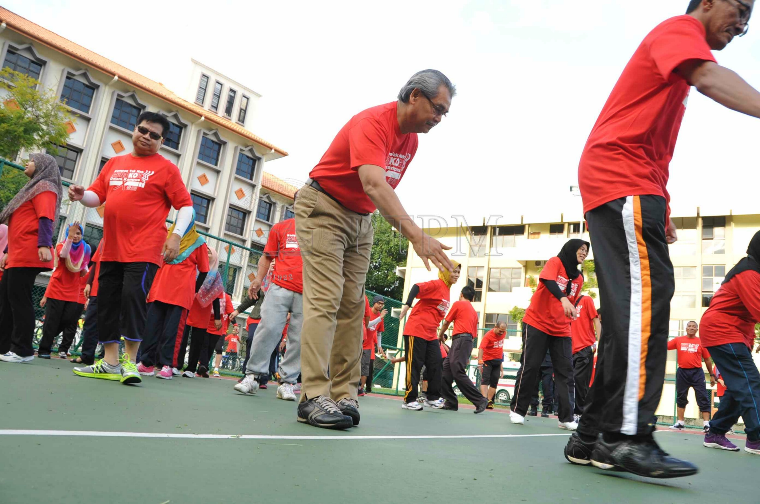 PRO 14 117 ROKOK PRO 9158